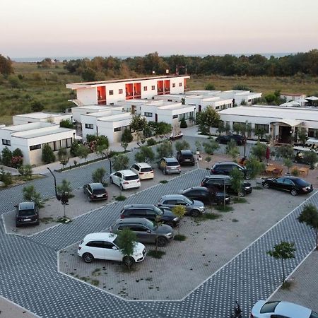 Imperial Resort Ulcinj Bagian luar foto