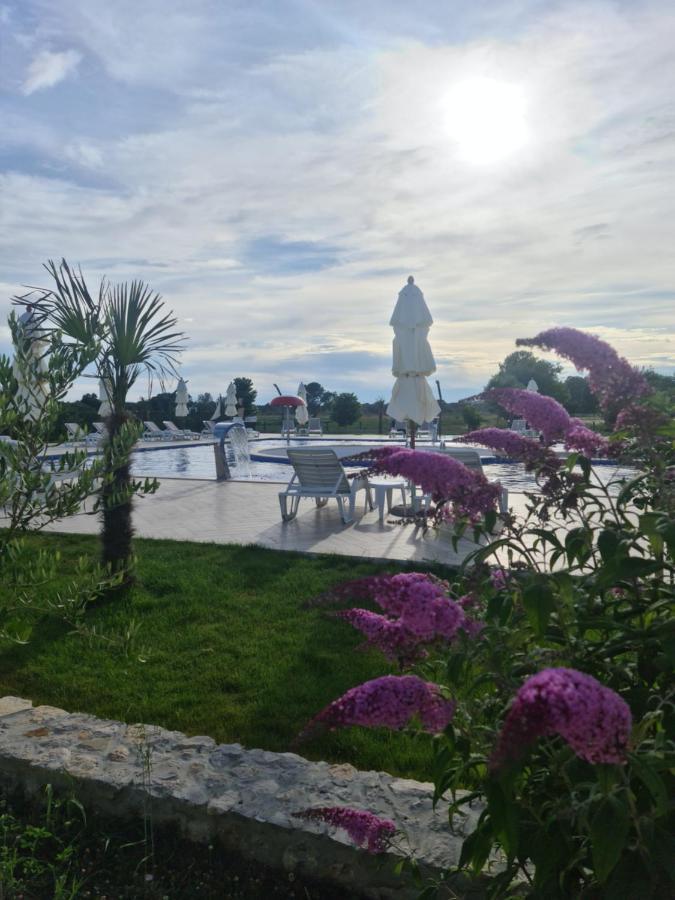 Imperial Resort Ulcinj Bagian luar foto